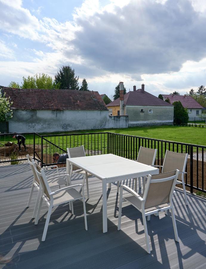 Buekfalva Np2 Apartman Екстериор снимка
